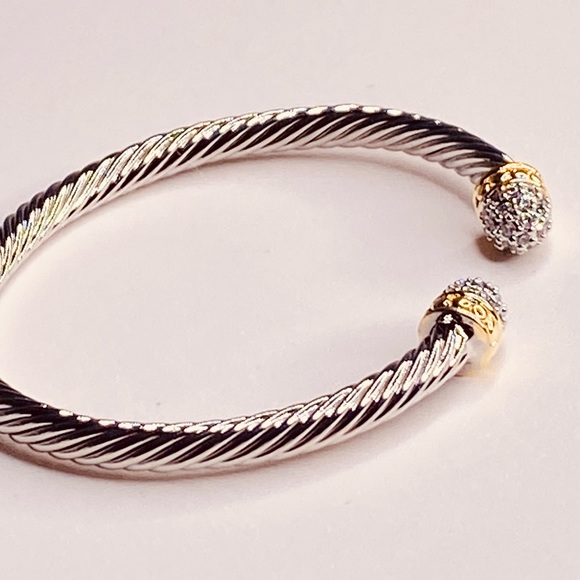 1️⃣3️⃣CRYSTAL CABLE CLASSIC BANGLE - Picture 5 of 5